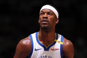 状态不错！巴特勒半场6投3中&罚球10中10 得到17分2板2助1断