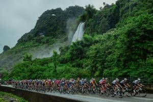 降维打击！2025环广西世巡赛带给世界车坛的震撼！