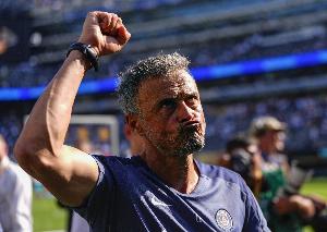 卫冕冠军风采，巴黎成为欧冠历史首支单一日历年打进40+进球球队