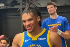 成熟的新秀！勇士56顺位菜鸟威尔-理查德被奖励比赛用球！