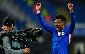 前教练：埃斯特旺小时候踢球就像个外星人，而且还是个好孩子