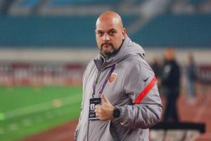 内马尔的膝盖手术，将由曾效力海港的“奇迹医生”爱德华多主刀