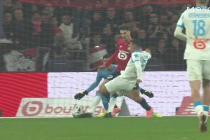 这球进了就神了！格林伍德后场启动狂奔80米劲射被扑出！